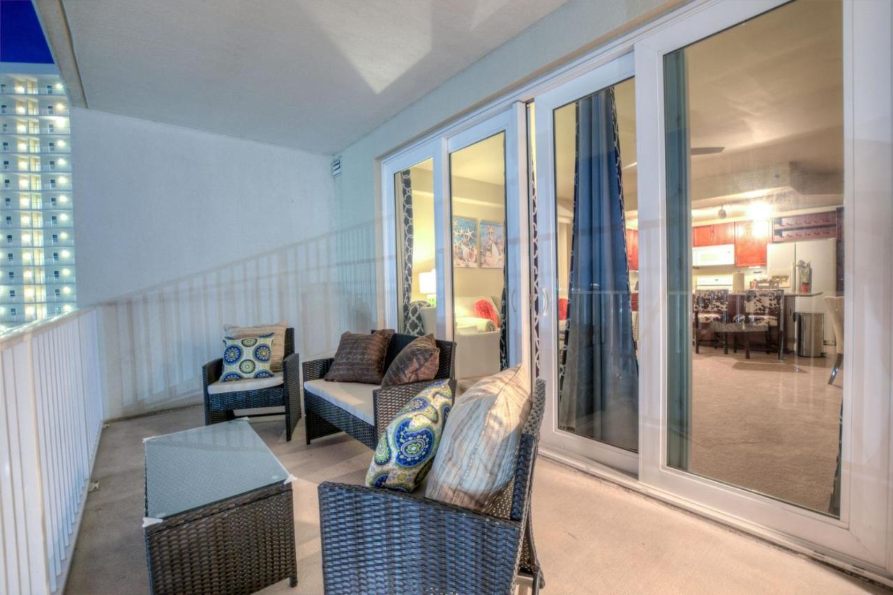 Laketown Wharf 736 By Aneliya Panama Stadt Exterior foto